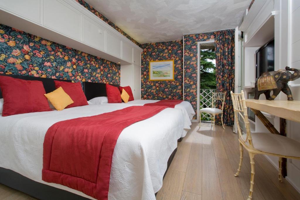 Relais Du Bois Saint Georges - Hotel De Charme Saintes Pokoj fotografie